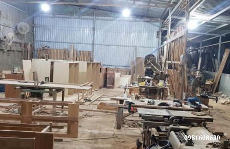 Gia công sản phẩm nội thất gỗ óc chó tại xưởng đem lại nhiều lợi ích cho bạn
